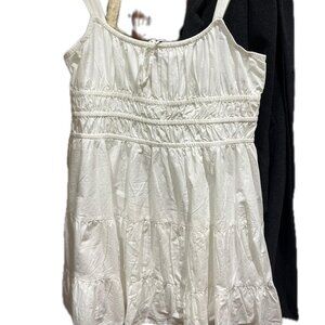 White aritzia sun dress, worn once, perfect condition